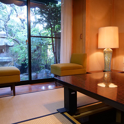 Purely Japanese style tea room
